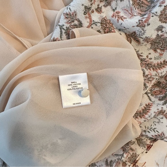 𝅺GIBSON Latimer Twist Front Long Sleeve Crepe Floral Dress - Picture 8 of 8